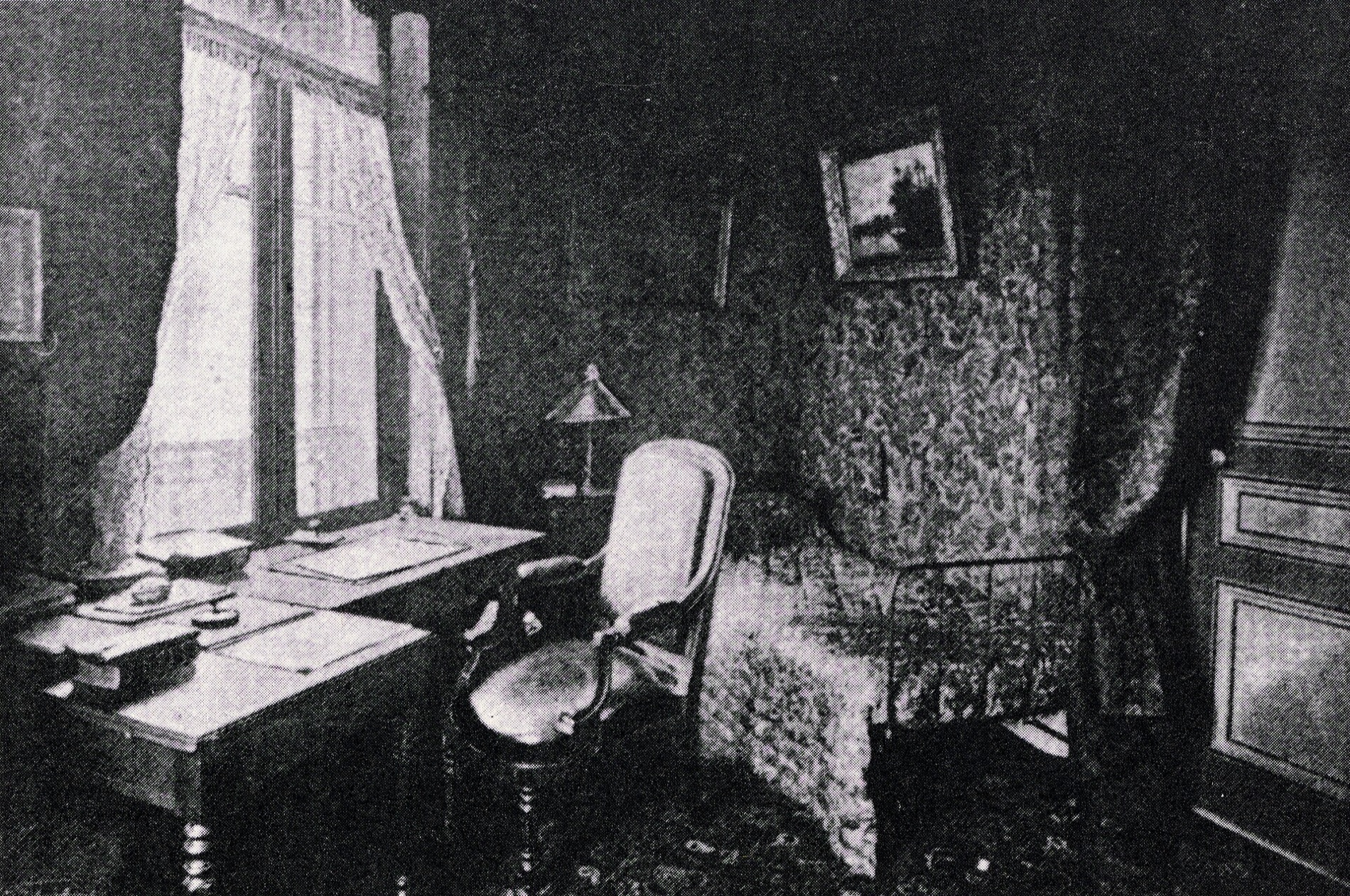 Le cabinet de travail de Jules Verne dans sa maison d'Amiens, vers 1894